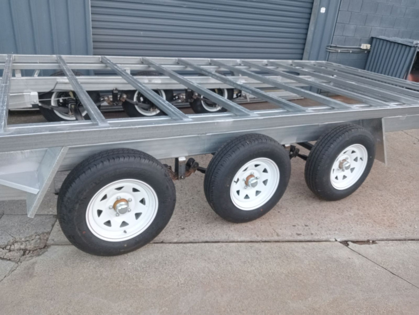 Triple Axel 4.5t Tiny House Trailer