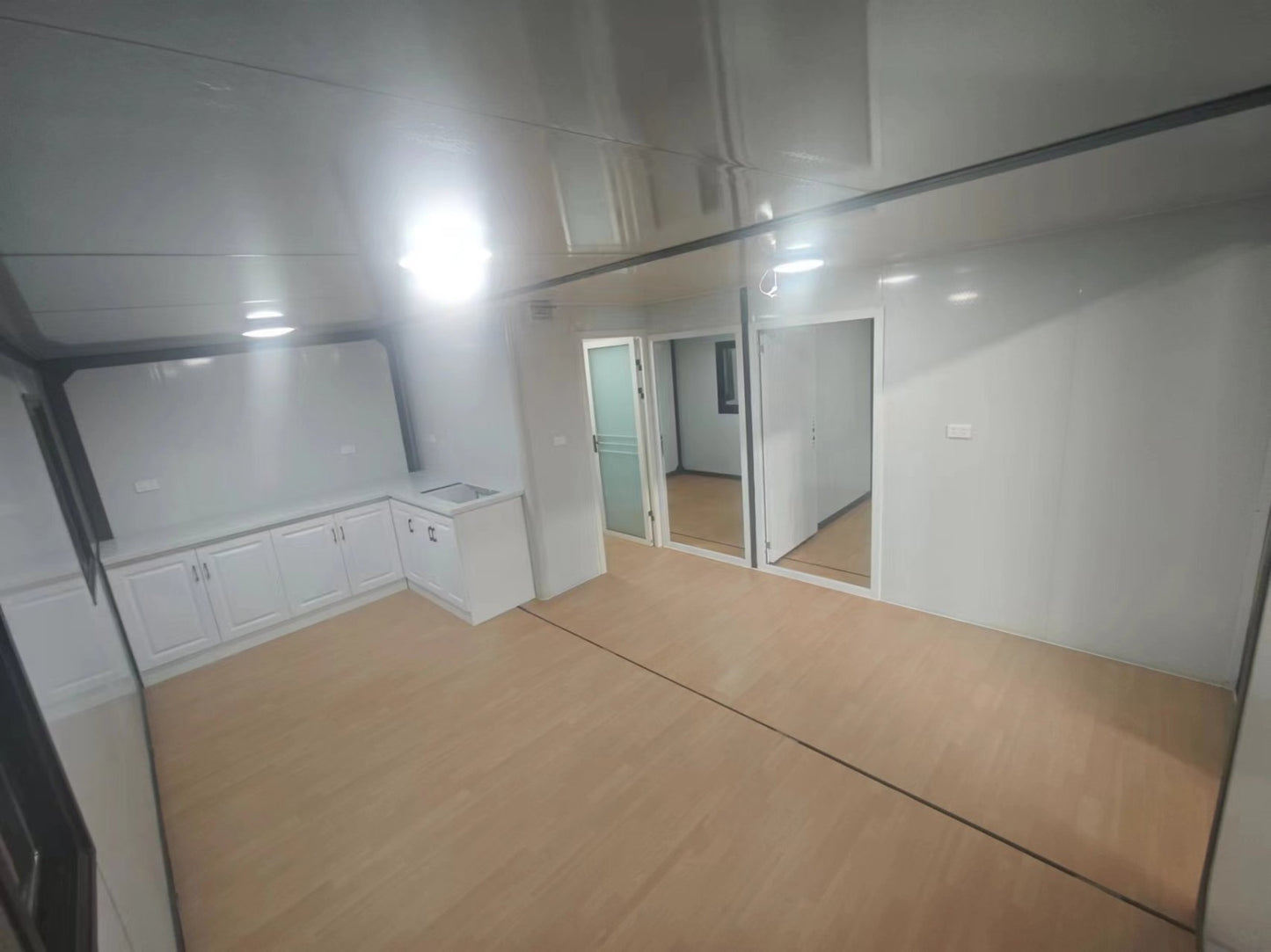 BANKSIA: 2 Bed Tiny Home + Trailer (Caravan)