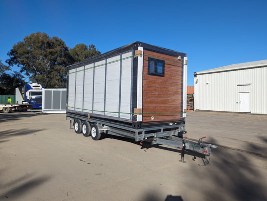 BANKSIA: 2 Bed Tiny Home + Trailer (Caravan)