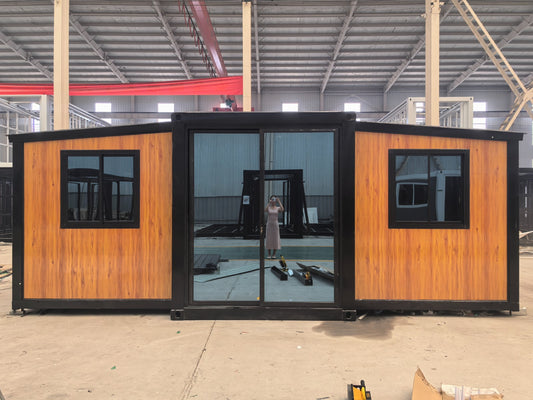 BANKSIA: Open Plan Container Tiny Home
